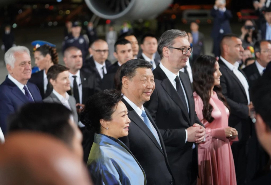 Le président chinois Xi Jinping arrivé mardi à Belgrade pour une visite d'Etat