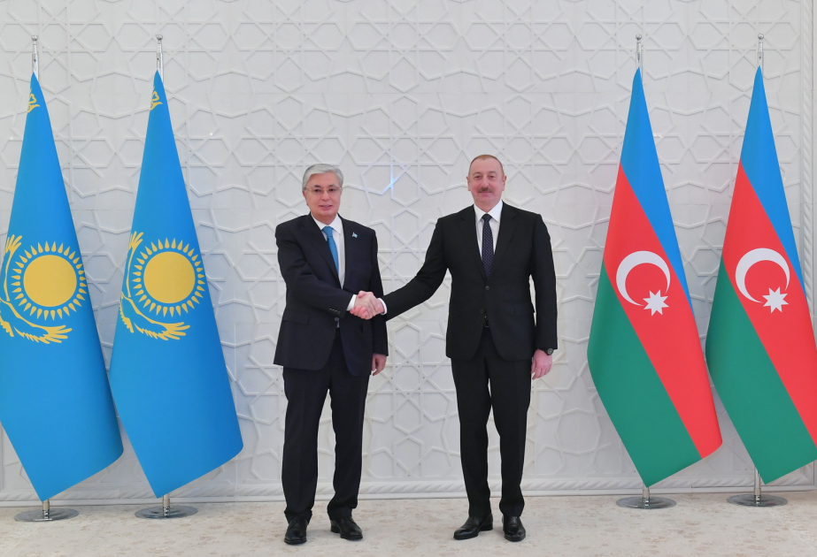 Präsident Ilham Aliyev telefoniert mit seinem kasachischen Amtskollegen Kassym-Schomart Tokajew