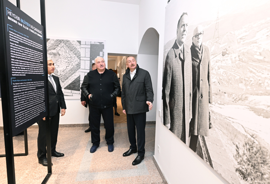 Los Presidentes de Azerbaiyán y Bielorrusia vieron la exposición 