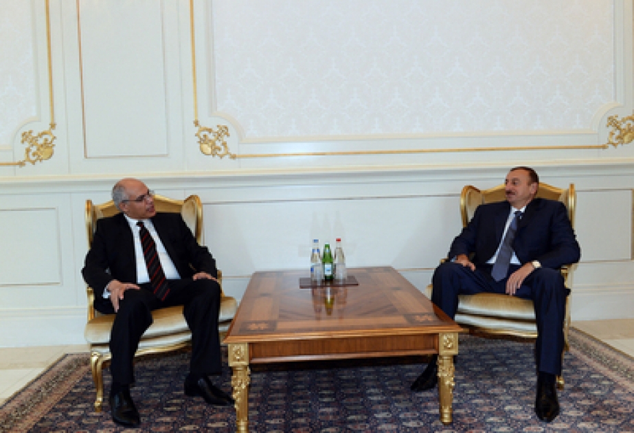 Le Président M. Ilham Aliyev a reçu les lettres de créance de l’ambassadeur extraordinaire et plénipotentiaire de la République arabe d’Egypte en Azerbaïdjan