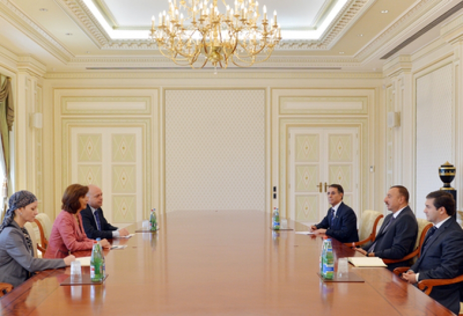 Präsident von Aserbaidschan Ilham Aliyev eine Delegation unter der Leitung der Außenministerin von Kolumbien empfangen VİDEO
