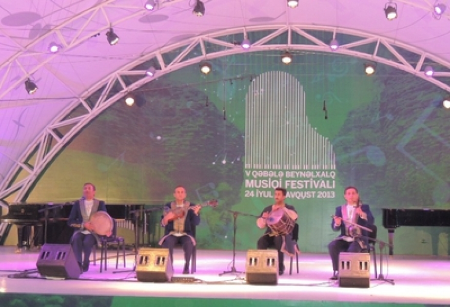 Im Rahmen des V. Internationalen Musikfestivals in Gabala ein Mugham-Abend stattgefunden