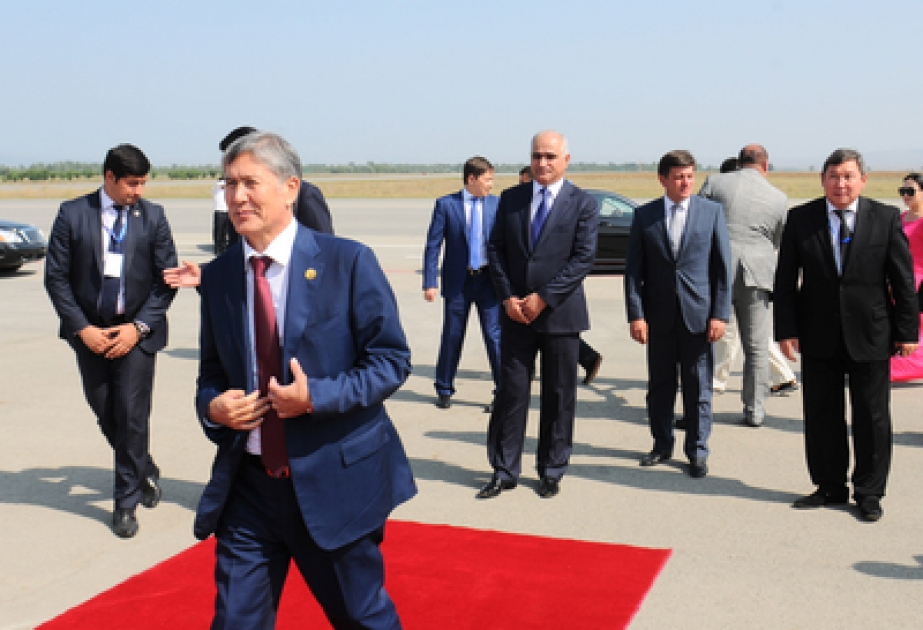 Die Visite des Präsidenten von Kirgisien Almasbek Atambajew in Aserbaidschan ist zu Ende gegangen