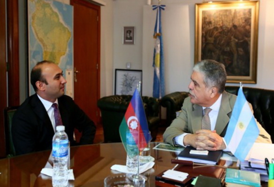 Die Möglichkeiten für die Zusammenarbeit zwischen Aserbaidschan und Argentinien in mehreren Bereichen diskutiert