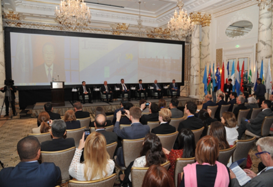 In Baku eine Modellkonferenz des VN-Sicherheitsrates ihre Arbeit begonnen