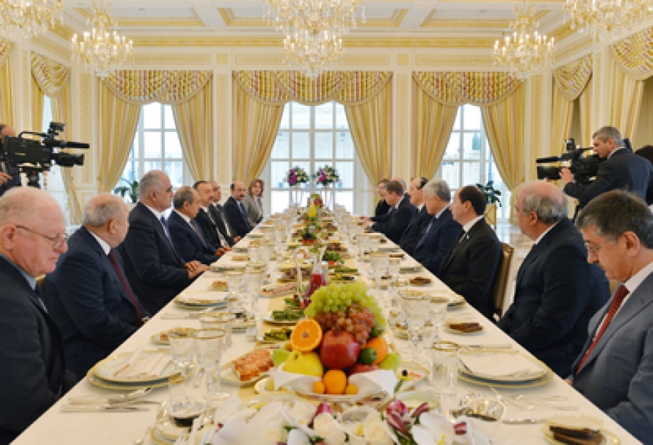 President Ilham Aliyev and President of Dagestan Ramazan Abdulatipov have joint dinner VIDEO