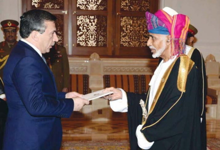 Aserbaidschanischer Botschafter sein Beglaubigungsschreiben an Sultan von Oman überreicht