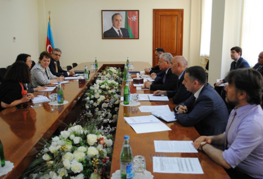 Azerbaijani Agriculture Minister meets WB delegation