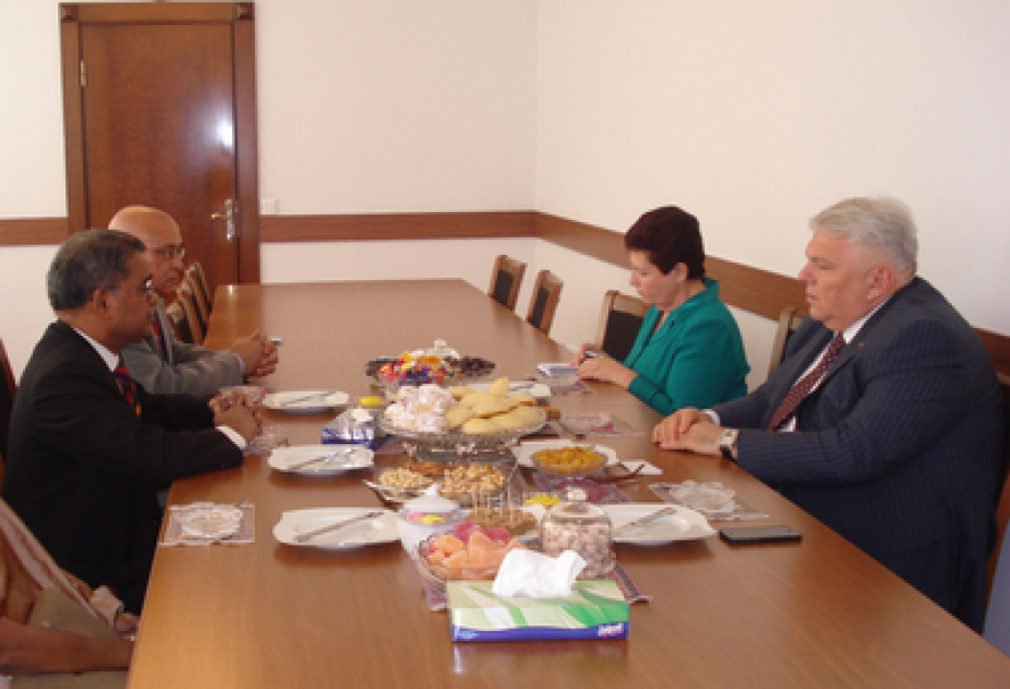 السفير الهندي يزور منطقة شاكي بأذربيجان