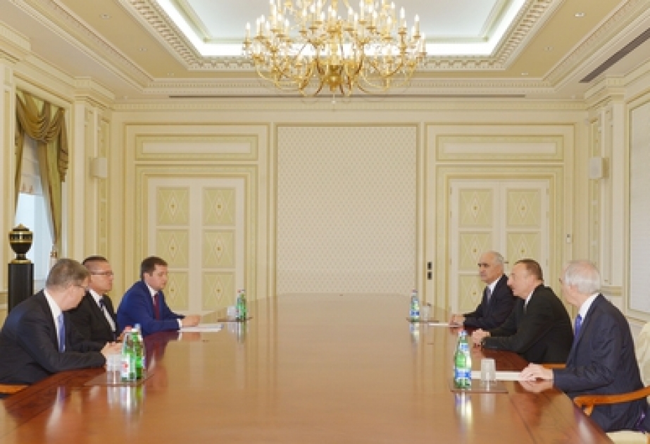 الرئيس إلهام علييف يستقبل وزير التنمية الاقتصادية الروسي
