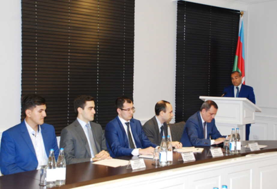 Azerbaijani minister of education presents “DP” cards to students to study abroad