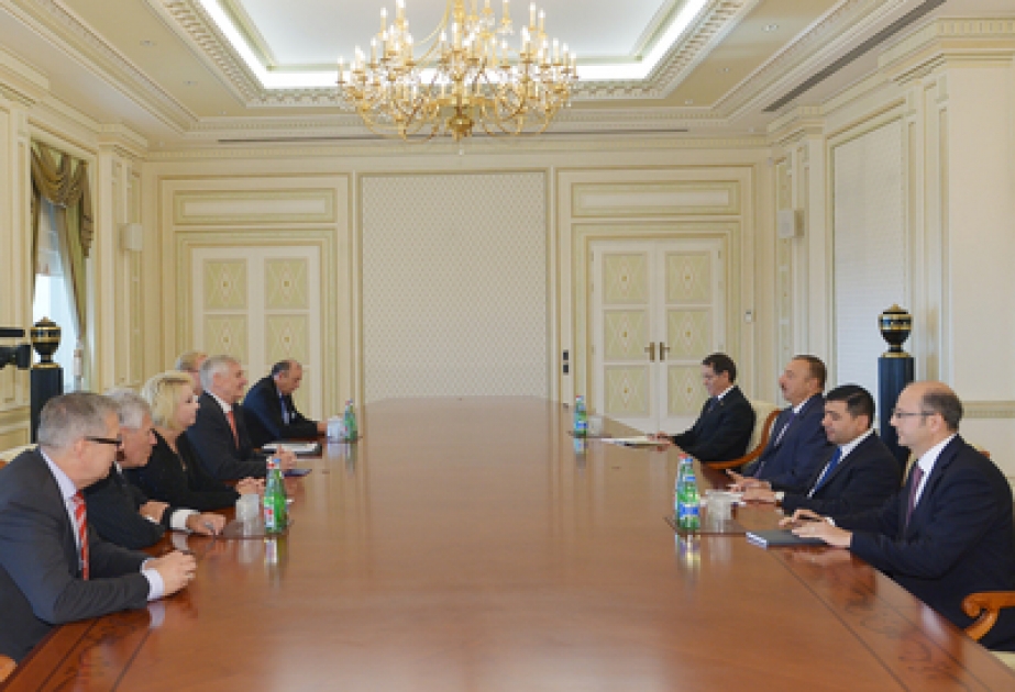Le président Ilham Aliyev a reçu une délégation allemande VIDEO