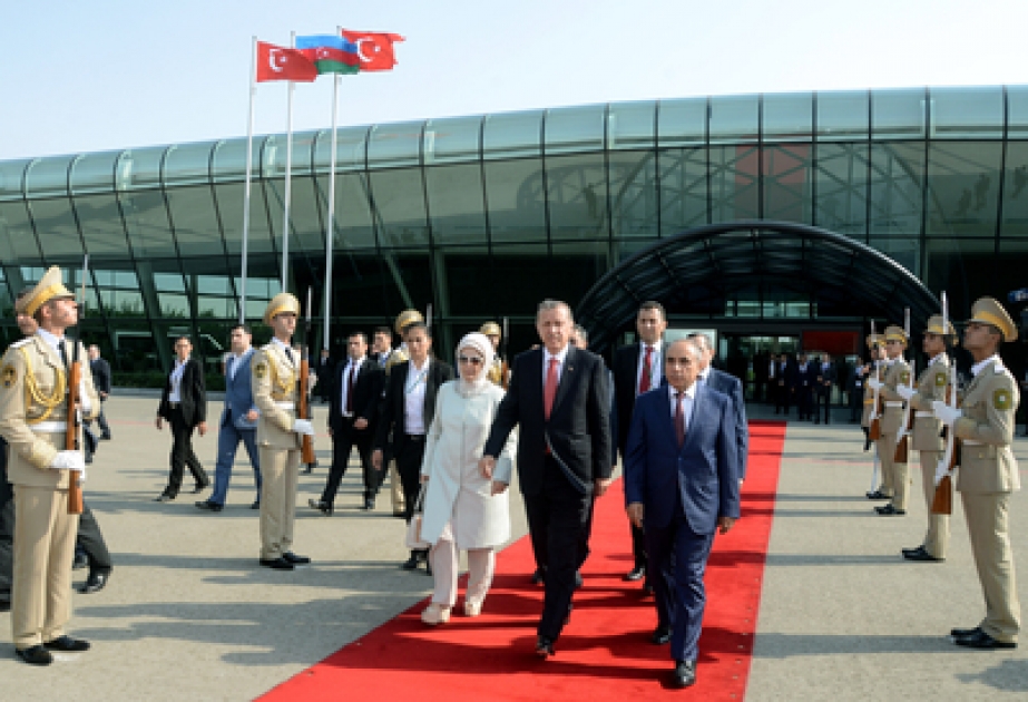 Präsident von Türkei beendete seinen Staatsbesuch in Aserbaidschan