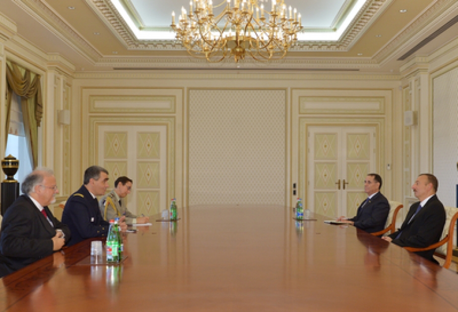 阿塞拜疆总统伊利哈姆•阿利耶夫接见法国国防部国际发展局局长