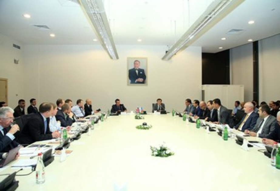 Azərbaycan-Böyük Britaniya biznes forumunda 60-dan çox iş adamı iştirak edib