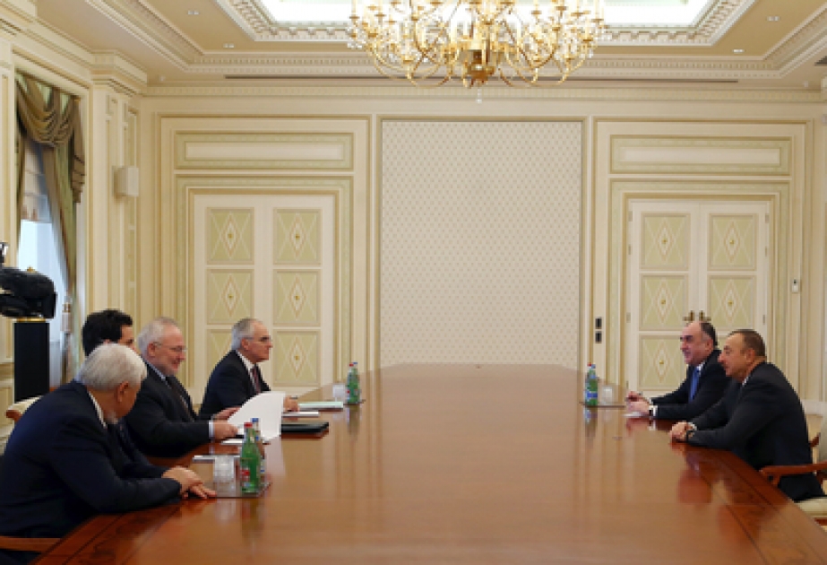 Präsident von Aserbaidschan Ilham Aliyev hat die Co-Vorsitzenden der Minsker OSZE-Gruppe empfangen VIDEO