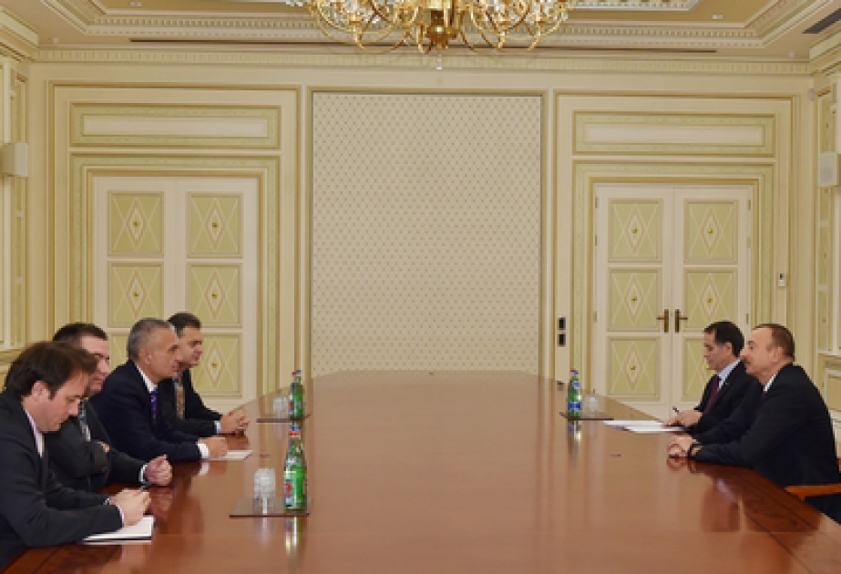 阿塞拜疆总统伊利哈姆·阿利耶夫接见以阿尔巴尼亚议会议长为首的代表团