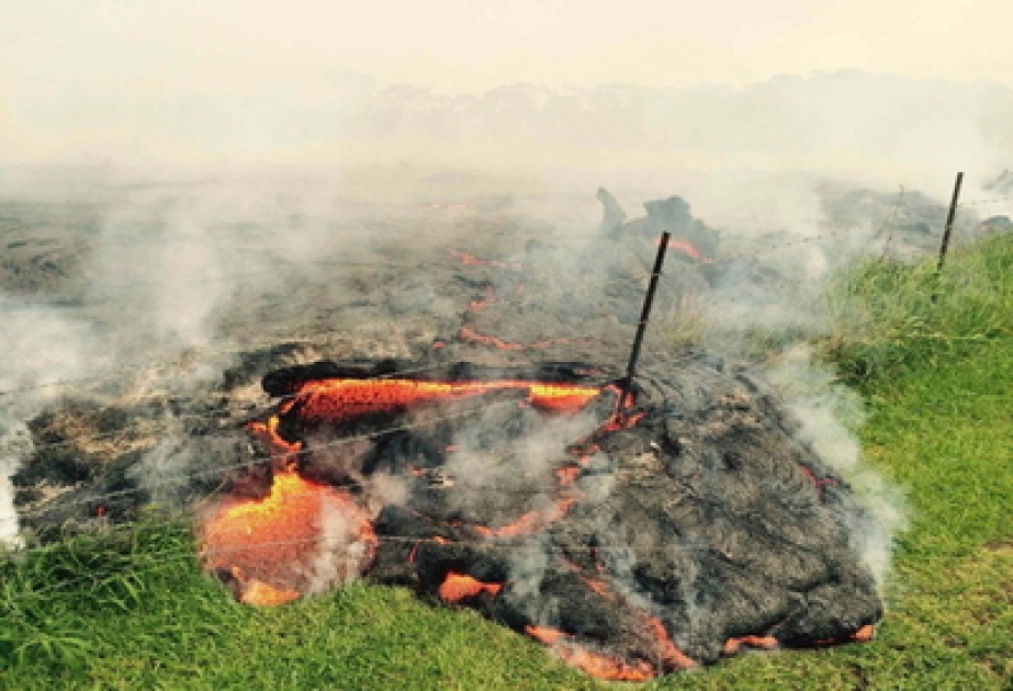 Lavastrom erreicht erste Grundstücke der hawaiianischen Ortschaft Pahoa