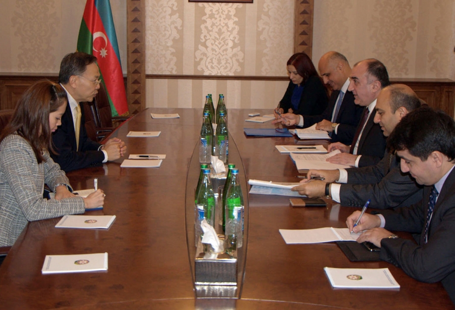 Министр иностранных дел Азербайджана встретился с новоназначенным послом Таиланда