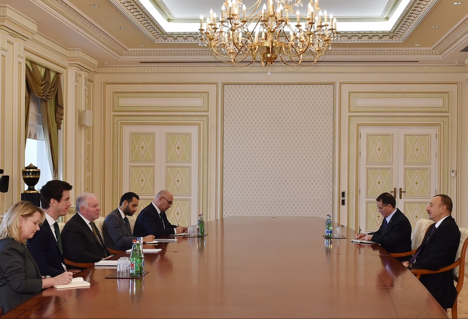 Treffen des Präsidenten von Aserbaidschan Ilham Aliyev mit einer britischen Delegation VIDEO