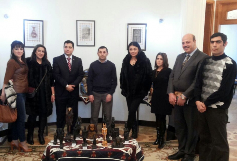 لقاء في المركز الثقافي المصري مع الصحفيين الأذربيجانيين