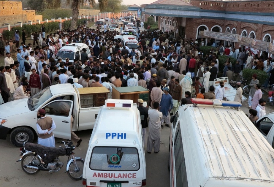 Pakistanda cümə namazı zamanı törədilən terror aktı nəticəsində 49 nəfər həlak olub