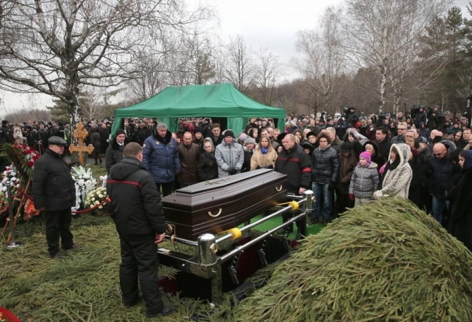 Boris Nemtsov Troekurovsk qəbiristanlığında dəfn edilib
