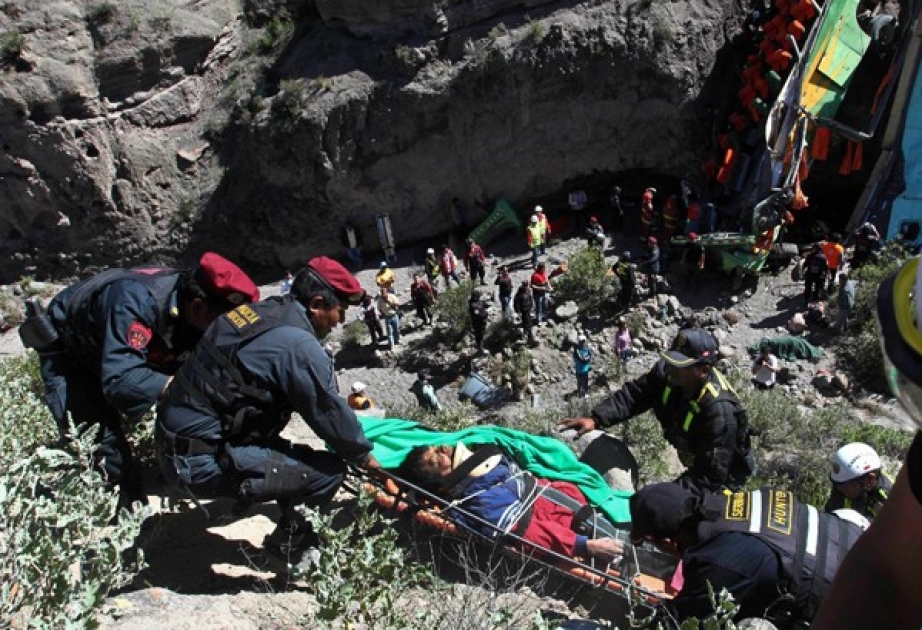 Road accident claims dozen lives in south Peru