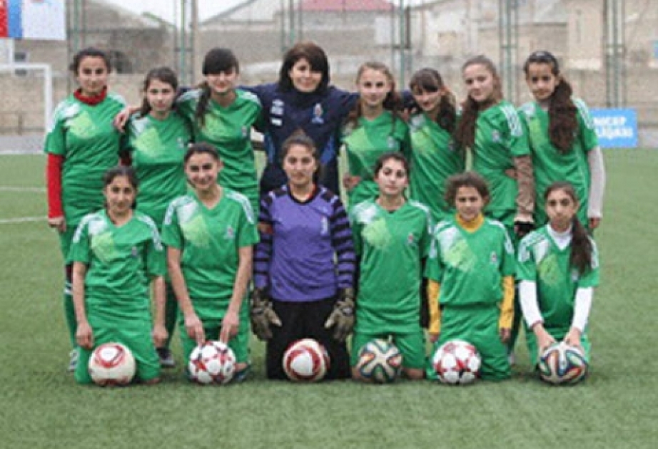 Futbol Məktəbinin qızlardan ibarət komandaları ölkə çempionatının finalına vəsiqə qazanıb