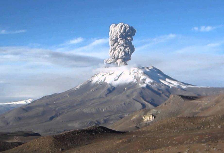 Peru’s Ubinas volcano shows sighs of activity