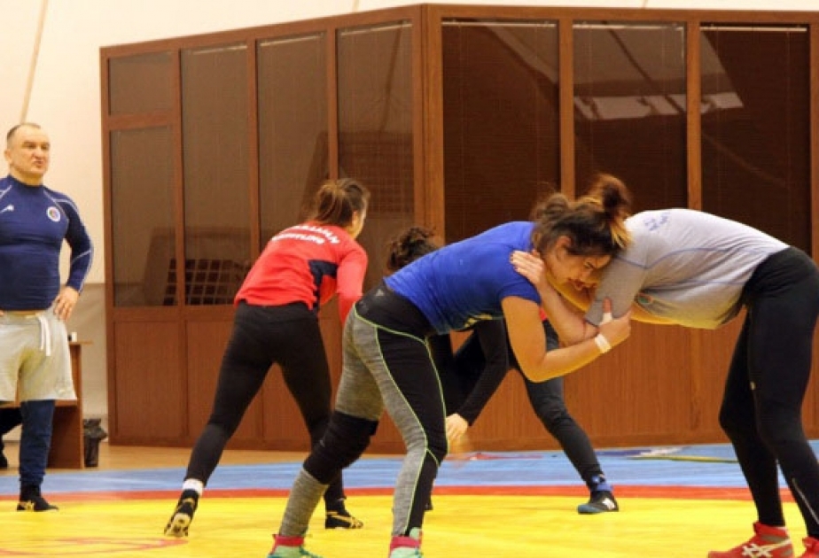 Azerbaijani female wrestlers to prepare for European Games in Kiev