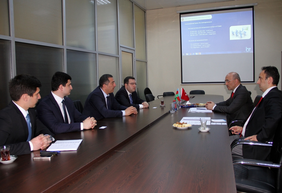 Azerbaijan, Turkey discuss cooperation in field of information and communication technologies