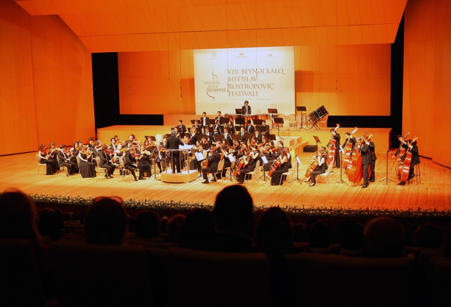 Во Дворце Гейдара Алиева состоялось торжественное закрытие VIII Международного фестиваля Мстислава Ростроповича