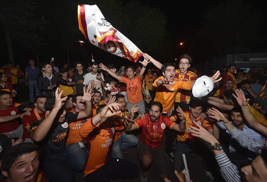 “Qalatasaray” futbol komandası 20-ci çempionluğunu elan edib