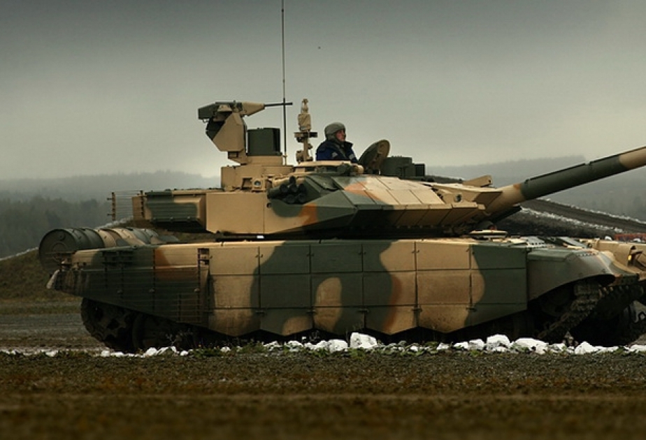 Panzerverbände führen die Übungen durch VIDEO