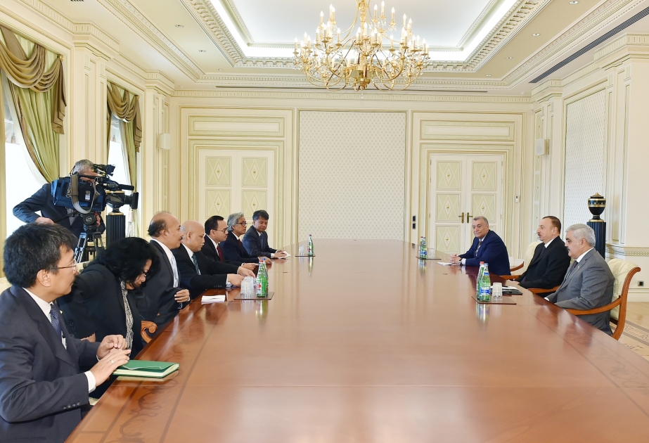 Президент Азербайджана Ильхам Алиев принял делегацию во главе с министром энергетики и минеральных ресурсов Индонезии ВИДЕО