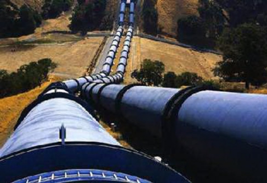 نقل 2.4 مليون طن من البترول الأذربيجاني عبر خط أنابيب باكو – تبيليسي – جيهان في مايو