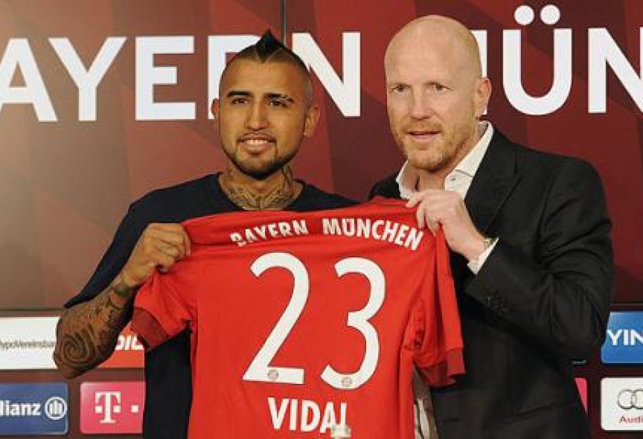 Arturo Vidal “Bavariya” komandası ilə dördillik müqavilə imzalayıb