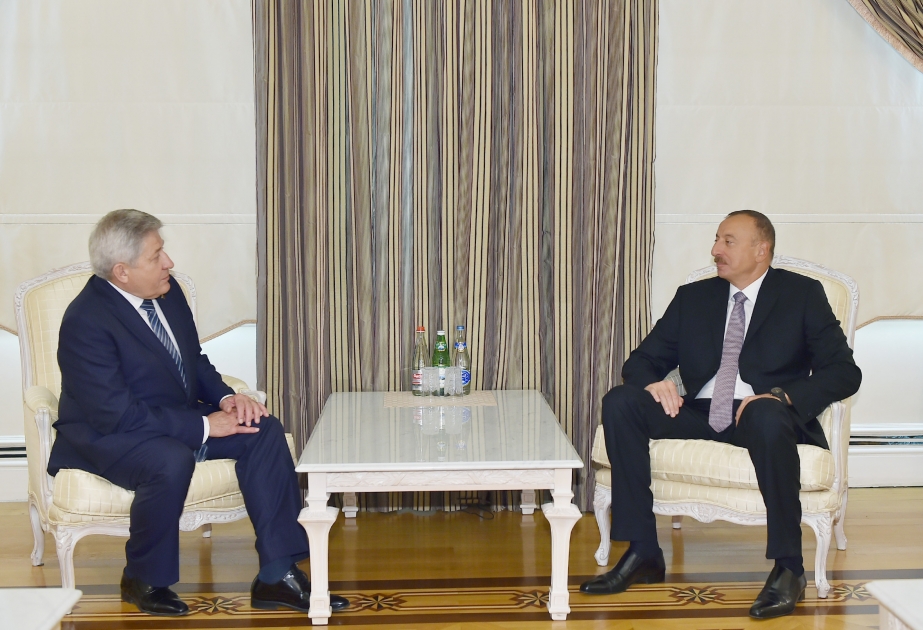 阿塞拜疆总统伊利哈姆·阿利耶夫接见将结束外交任期的白俄罗斯驻阿塞拜疆大使