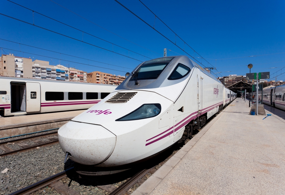 Spanish train drivers call strikes for September