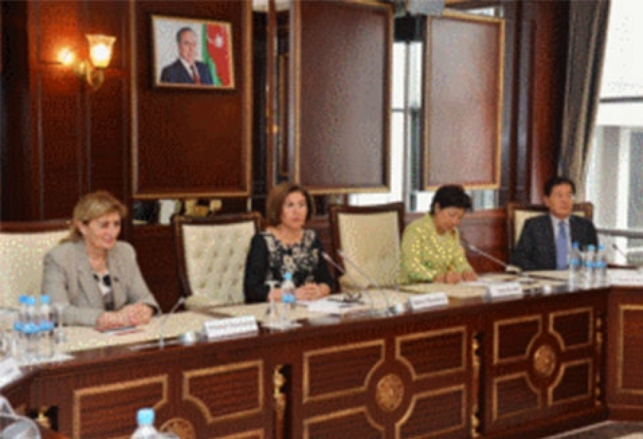 Участники 3-го заседания Женского крыла Международной конференции политических партий Азии посетили Милли Меджлис