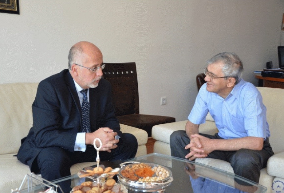 Mexican Ambassador to Azerbaijan visits Khazar University
