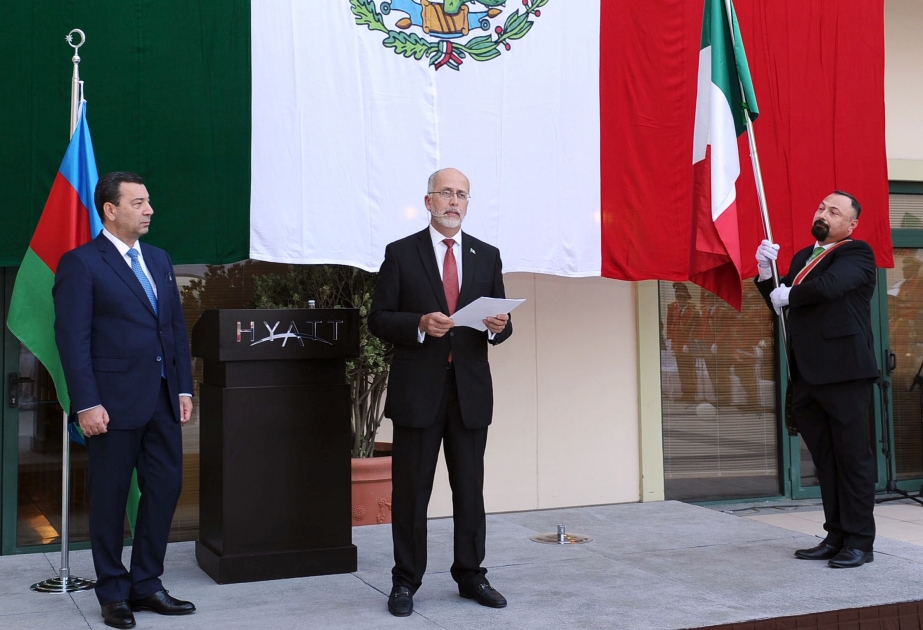 墨西哥独立日庆祝仪式在巴库举行