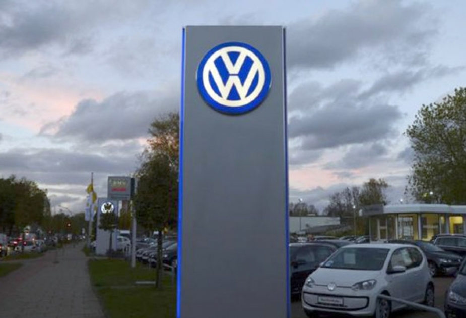 U.S. orders Volkswagen to recall almost 500,000 vehicles over emissions violations