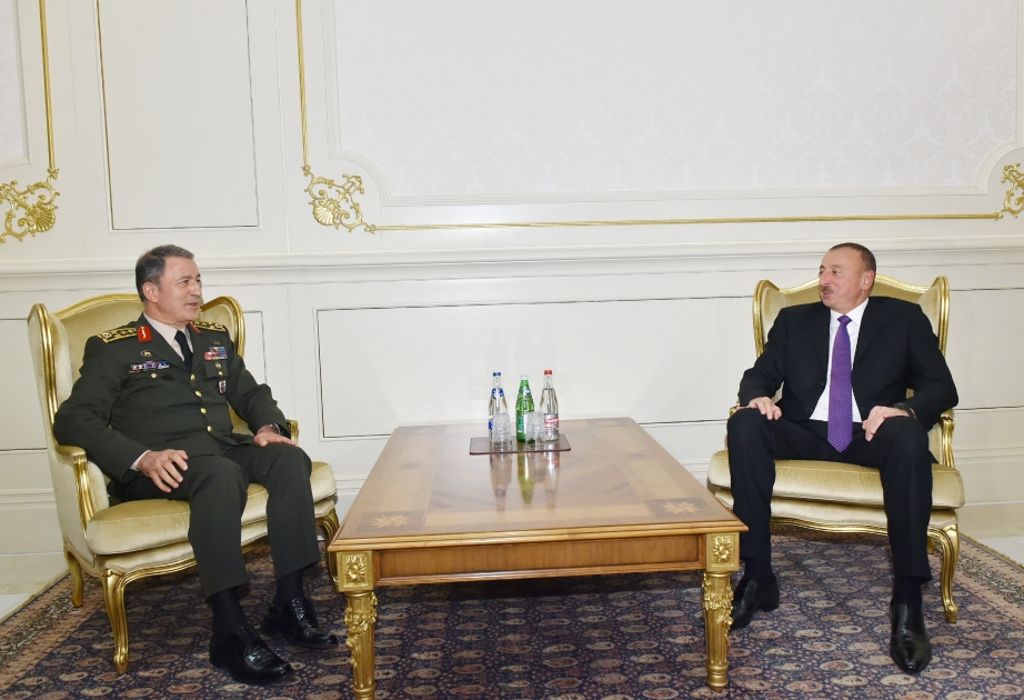 Президент Азербайджана Ильхам Алиев принял делегацию во главе с начальником Генерального штаба Вооруженных сил Турции ВИДЕО
