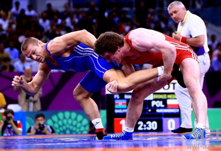 منافسة الرياضيين الأذربيجانيين للمصارعة الحرة على كؤوس القارات