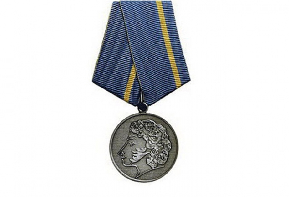 Leyla Aliyeva décorée de la Médaille Pouchkine