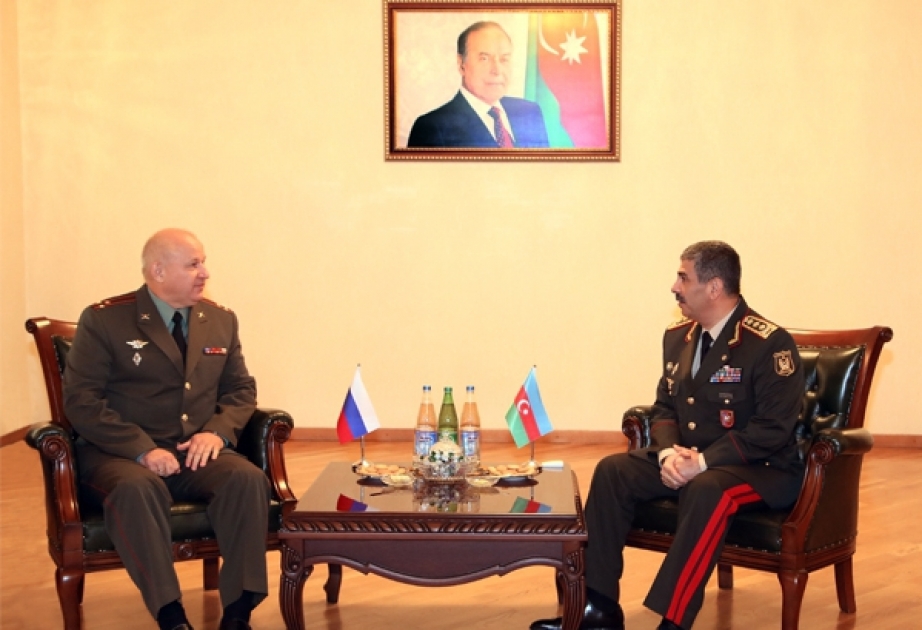Azerbaijan, Russia discuss military cooperation