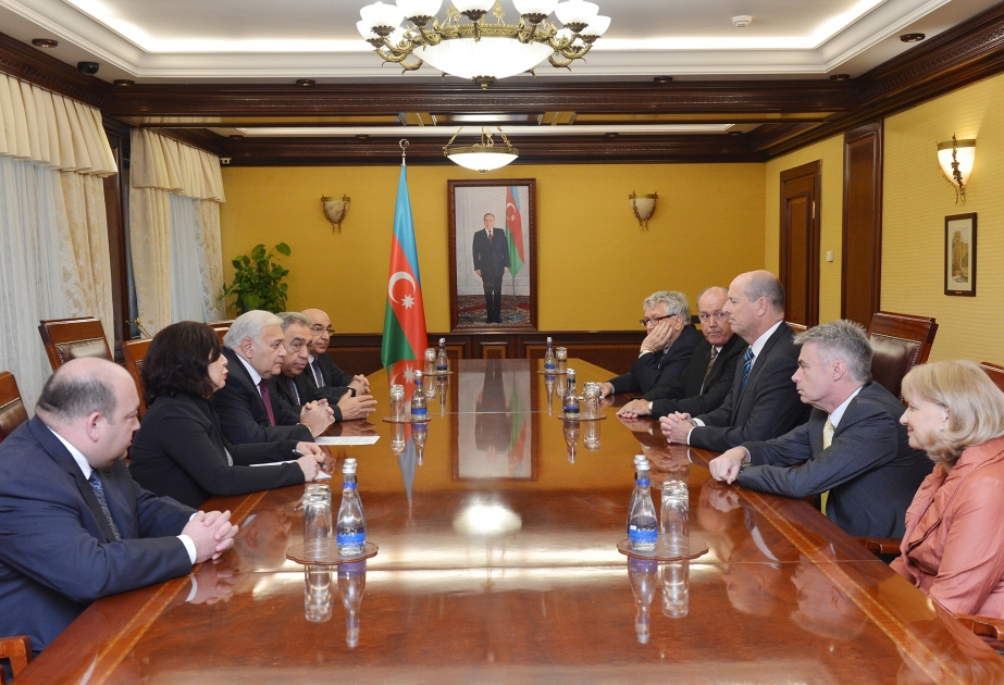 Azerbaijani Parliament Speaker meets Australian delegation