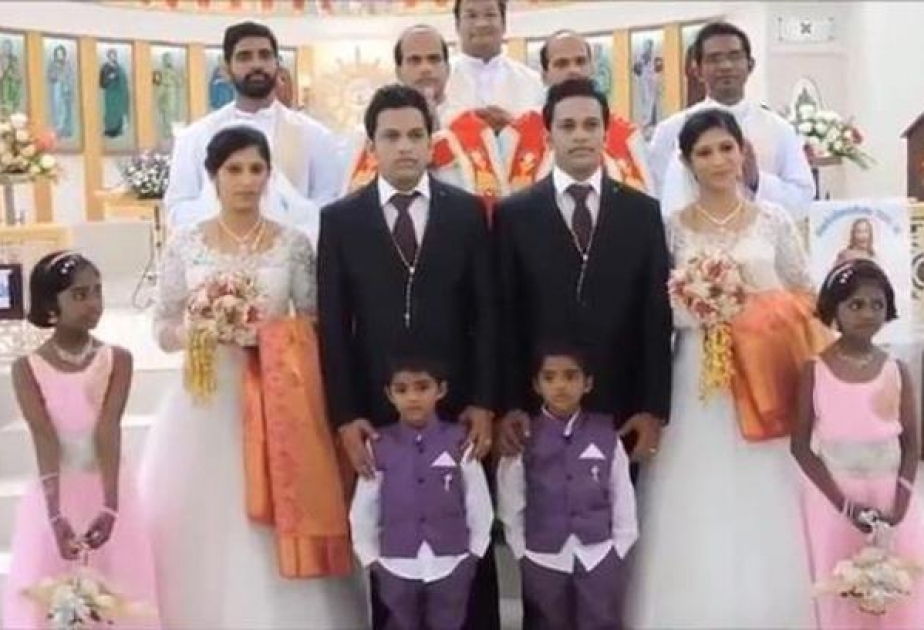Hindistanda iki cüt əkizin nikahını əkiz keşişlər kəsib VİDEO